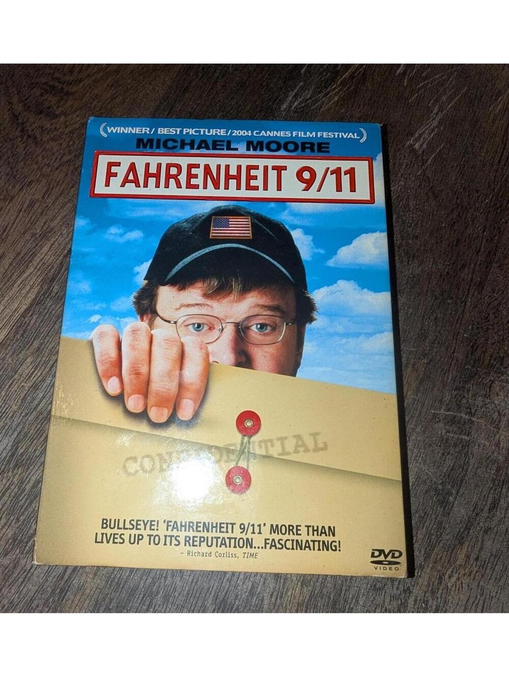 Fahrenheit 9/11 DVD by Michael Moore - Documentary Film